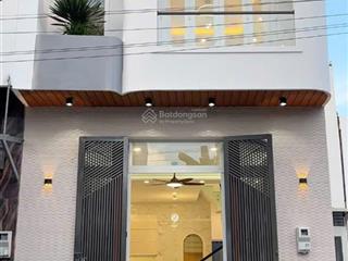 Chính chủ bán nhà mới xây gần kcn cầu tràm long, long an giá 2 tỷ 6 shr