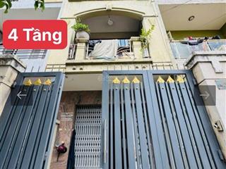 Bán mặt tiển cao lỗ p, 4 q, 8 /li 4 tầng  xe hơi trong nhà diện tích  ( 4 x 20 )
