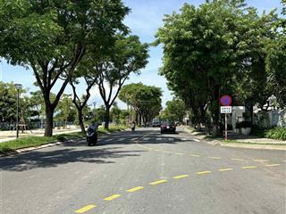 Nhà đẹp 3 tầng, view sông thích hợp nghỉ dưỡng hoặc đầu tư cho thuê