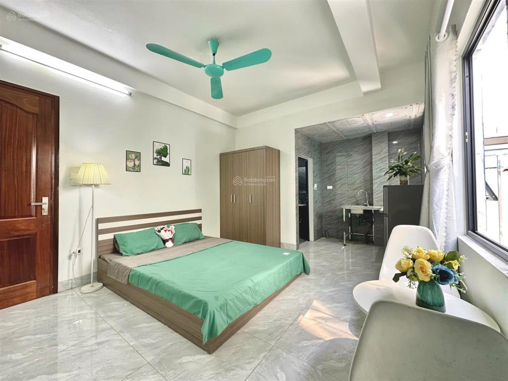 Ccmn cầu diễn full nội thất, cửa sổ thoáng