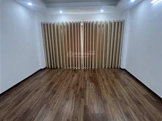Bán nhà tư đình,long biên 45m2 x 5 tầng giá 7.2 tỷ.có thương lượng