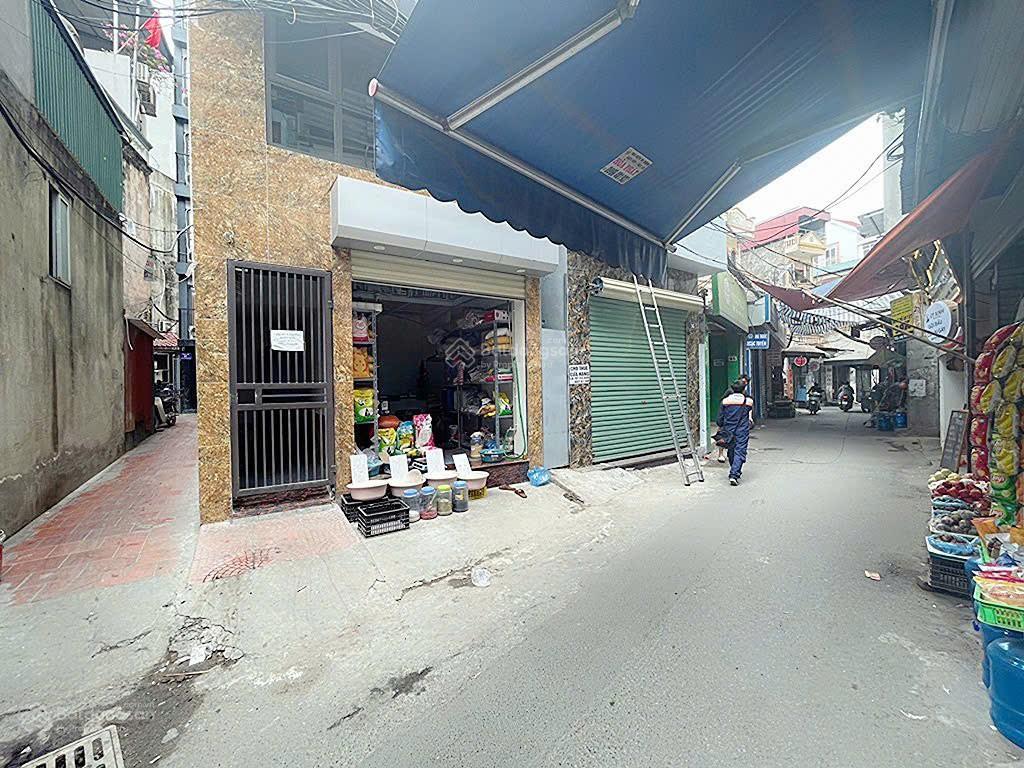 Chính chủ f0. cần đổi nhà to hơn bán nhà gần đh bách khoa,46m,4 tầng,kd, ôtô đỗ sát cửa. giá đầu tư