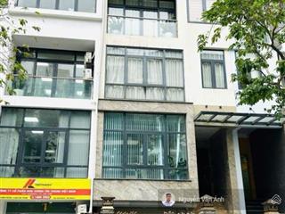 Bán nhà khu vực mỹ đình 1 phân lô,ô tô,tránh,vỉa hè,kinh doanh,sầm uất giá 26.5 tỷ