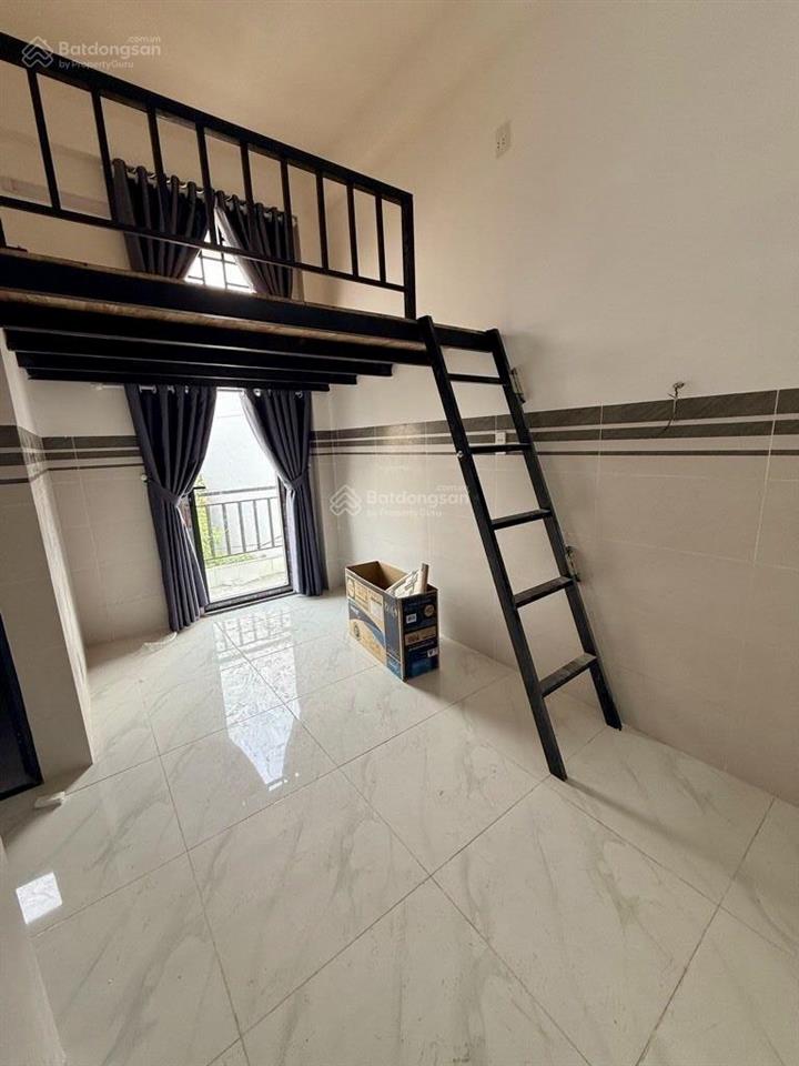 Dòng tiền 40tr  võ văn hát  chdv 4 tầng, 12p thuê full  gần khu cnc quận 9  chỉ 7.9 tỷ