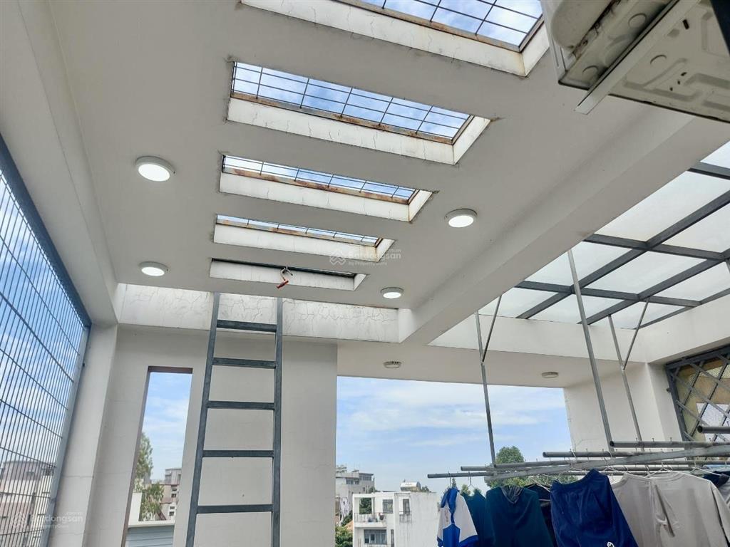 Dòng tiền 40tr  võ văn hát  chdv 4 tầng, 12p thuê full  gần khu cnc quận 9  chỉ 7.9 tỷ