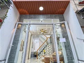 Bán nhà diên hồng p.1 bình thạnh, 4x12m, 1 trệt 1 lầu, 3pn 3wc, sổ hồng riêng, đang cho thuê 16tr