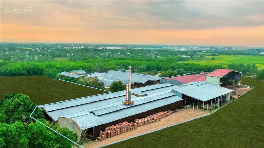 Bán nhà xửơng 29.000 m² ngay khu công nghiệp pháp lý sạch giá chỉ 130usd/m2