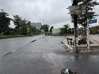 Thửa đất vuông đẹp  ngõ thông  ô tô  1 nhà ra phố  khu vực phát triển từng ngày.dt 46m, chỉ 7x