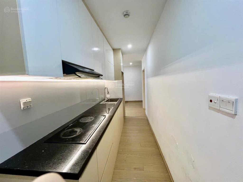 Chính chủ bán 3x tỷ căn góc 2 ngủ 50m rẻ nhất xa la, kiến hưng, hà đông sđcc