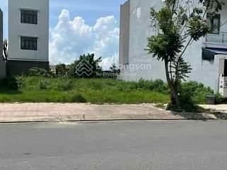 Ngộp nặng bán nhanh 3 nền đất liền kề bến xe miền đông mới, giá 3tỷ, shr.