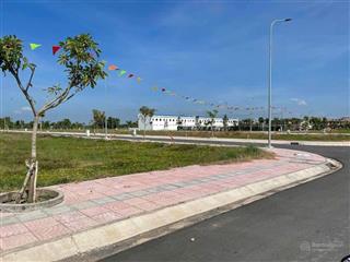 Cần bán đất mặt đường cách sân bay long thành 5km  100m2  giá chỉ 12tr/m2