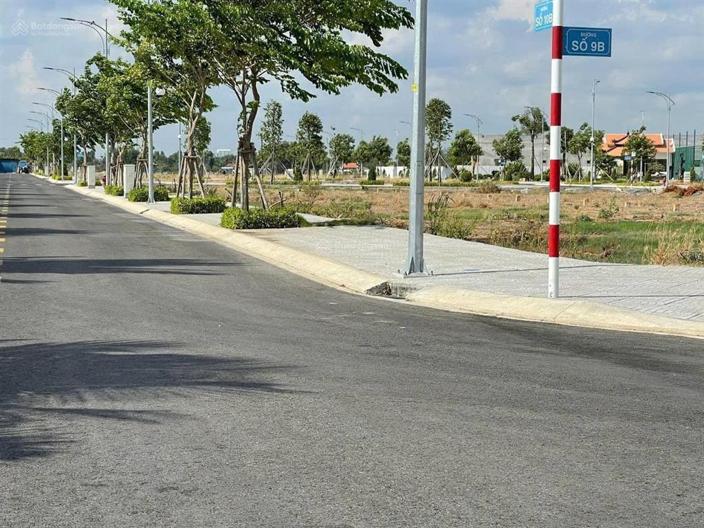 Bán đất nền kdc mặt tiền 60m giá chỉ 999triệu/nền cách sân bay long thành 5km pháp lý chuẩn