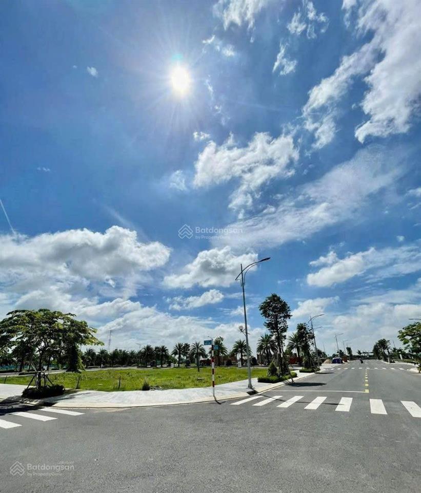 Bán đất nền kdc mặt tiền 60m giá chỉ 999triệu/nền cách sân bay long thành 5km pháp lý chuẩn