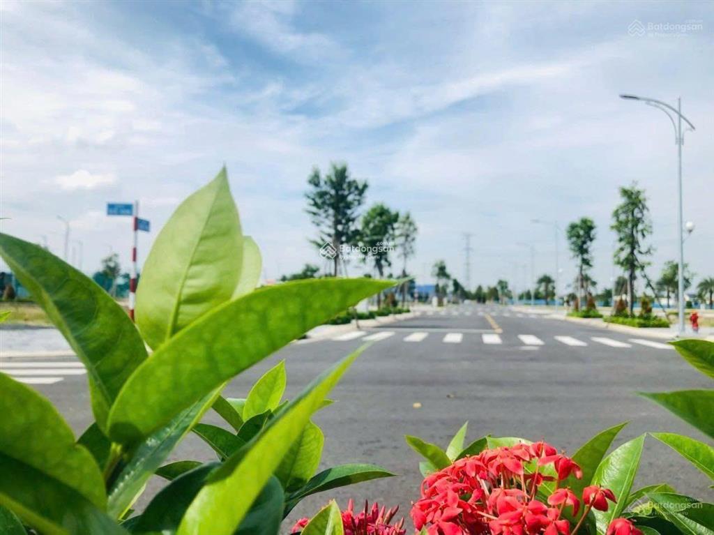 Bán đất nền kdc mặt tiền 60m giá chỉ 999triệu/nền cách sân bay long thành 5km pháp lý chuẩn