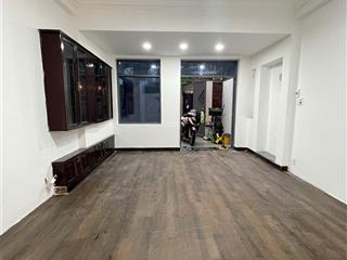 Bán nhà mặt tiền trần hữu trang, phường 11, quận phú nhuận