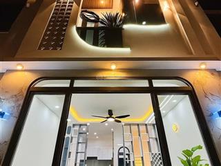 Nhà đẹp 52m2 ngay lò lu, trường thạnh q9 3 tầng hẻm xe hơi pháp lý sạch shr