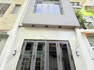 Gấp! bán gấp nhà đ nguyễn biểu, phường 1, quận 5. 40m2,  gần trường đh sài gòn