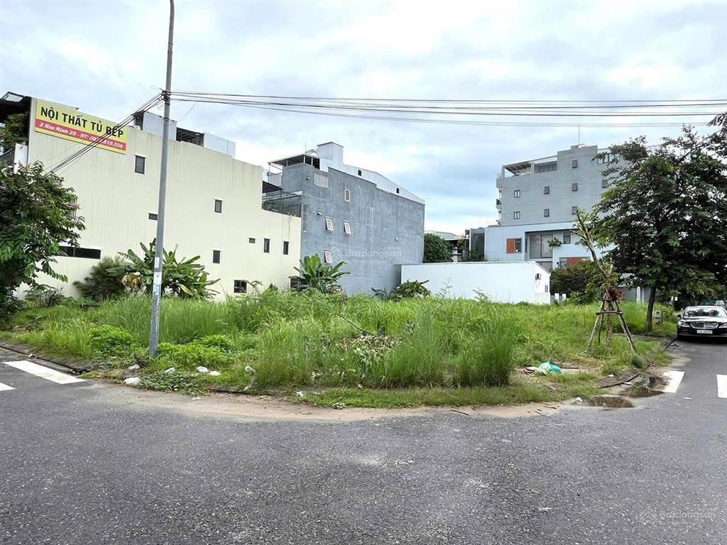 Tìm đỏ mắt không ra lô thứ 2, góc 2 mặt tiền hòa minh 28 và hoà minh 27 hướng đông nam siêu rẻ