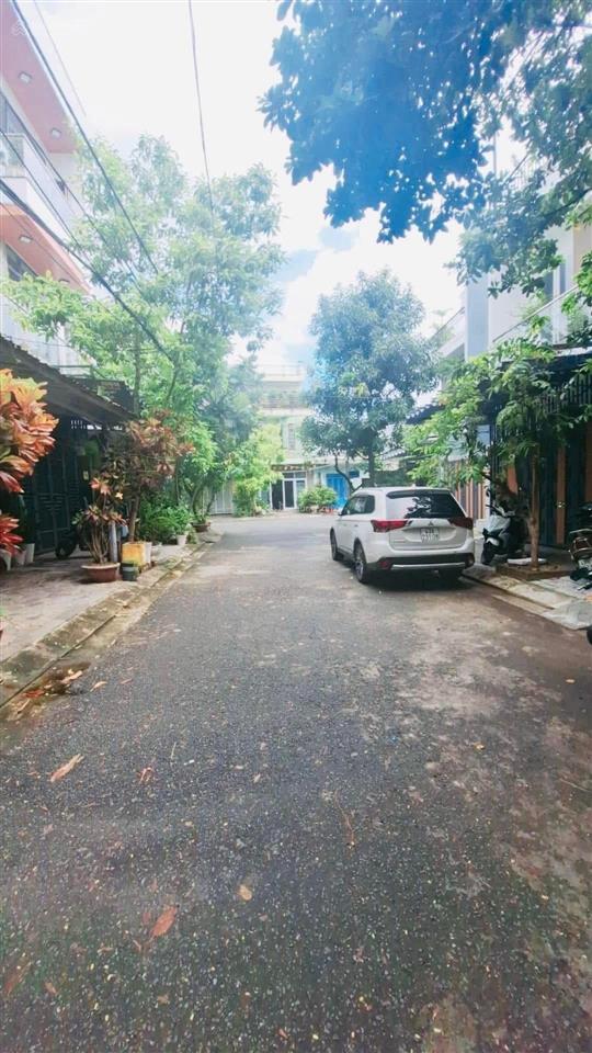 Nắm chặt tay chủ gửi bán mặt tiền đường hoà minh 7, đà nẵng sát biển, cách biển 200m, giá rẻ