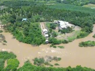 Bán đất và nhà kiên cố để nghỉ dưỡng giáp sông đồng nai