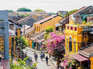 Cho thuê nhà phố cổ loại một nguyễn thái học, minh anhội an, giá thỏa thuận, sàn 250 m2