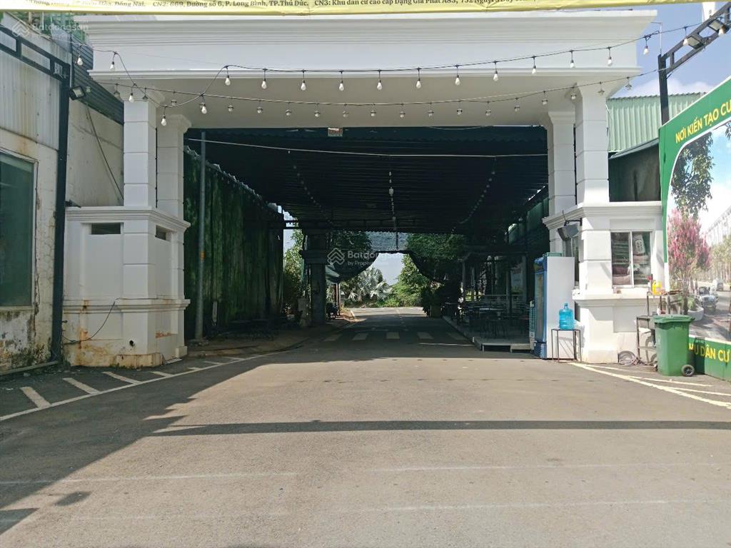 Bán lô đất rất đẹp 90m2 ngay ngã tư đỗ xuân hợp và nguyễn duy trinh, cách global chỉ 800m.