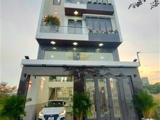 Nhà mới xâythiết kế hiện đạinội thất cao cấp giá 8.9 tỷhẻm xe hơi quay đầu.
