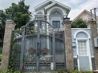 Nhơn đức  cách cầu rạch tôm 300m, biệt thự nở hậu tài lộc, xe 45 chỗ đậu trước nhà, giá 8.9 tỷ