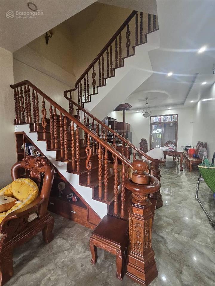 Phú mỹ q. 7  bán nhà mặt tiền kinh doanh kdc bàn cờ, nhà thiết kế cổ điển gỗ quý hiếm, giá 17.3 tỷ