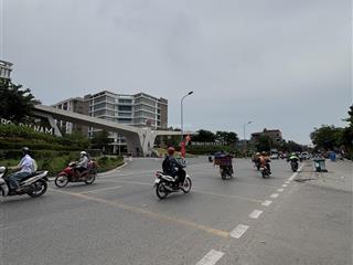 Bán nhà đẹp phân lô quang lãm, 47m /7 tầng thang máy, đường rộng ô tô vào nhà, vị trí siêu đắc địa