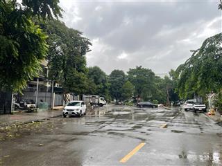 Biệt thự văn phú, hà đông, 200m, 4 tầng, 3 ô tô tránh, kinh doanh đỉnh.