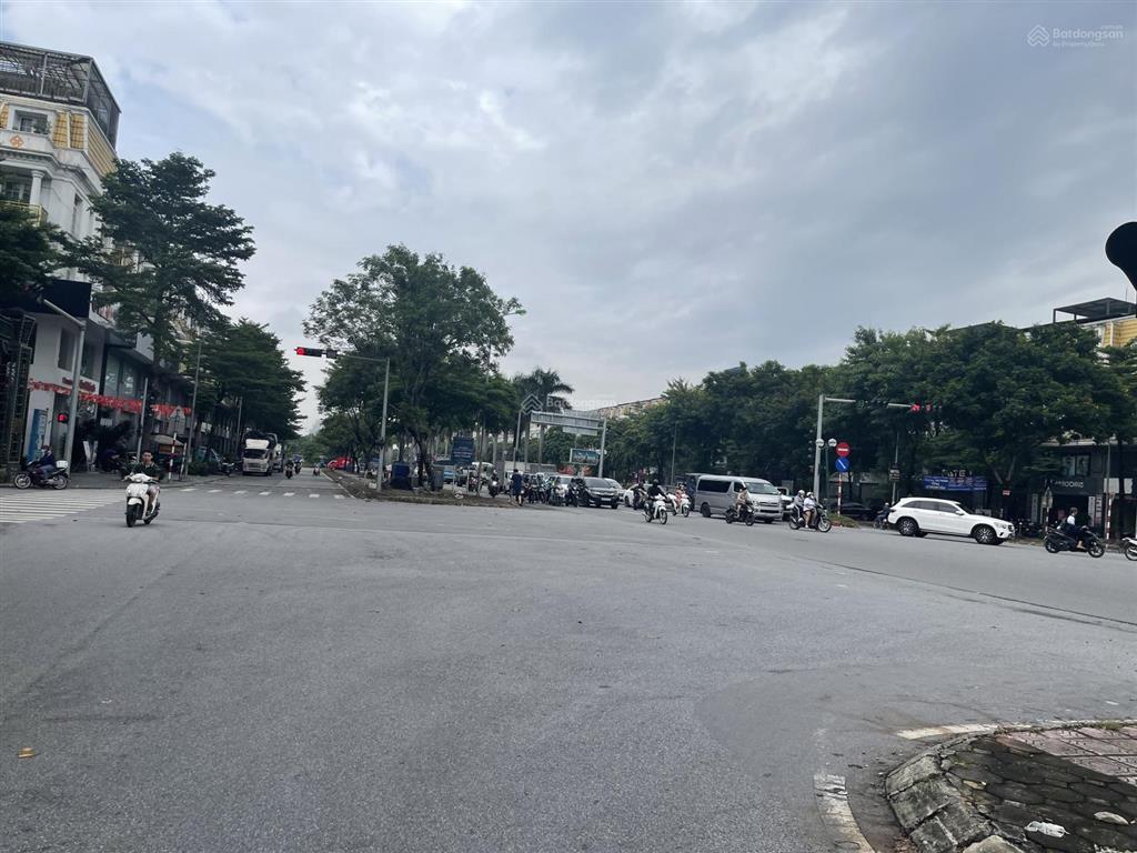 Bán nhà dương nội, hà đông, 35m2 * 5 tầng mt 5.2m, giá nhỉnh 5 tỷ, kinh doanh