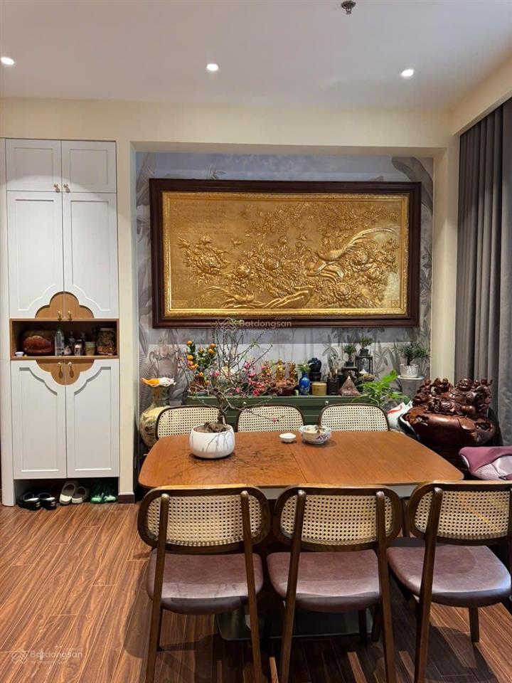Chủ nhà đang cần bán gấp 3n tại toà h2 . chủ thiện chí muốn bán có thể thương lượng.