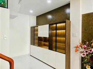 Giảm ngay 100tr khi cọc trong ngày nhà trần bình trọng giá 3tỷ,55m2 gần trường học,cách sân bay 4km
