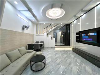 Vị trí vàng q1, đ nguyễn thị minh khai giá siêu tốt 12 tỷ 50m2 shr hxh ngay mt lớn khu dân trí cao