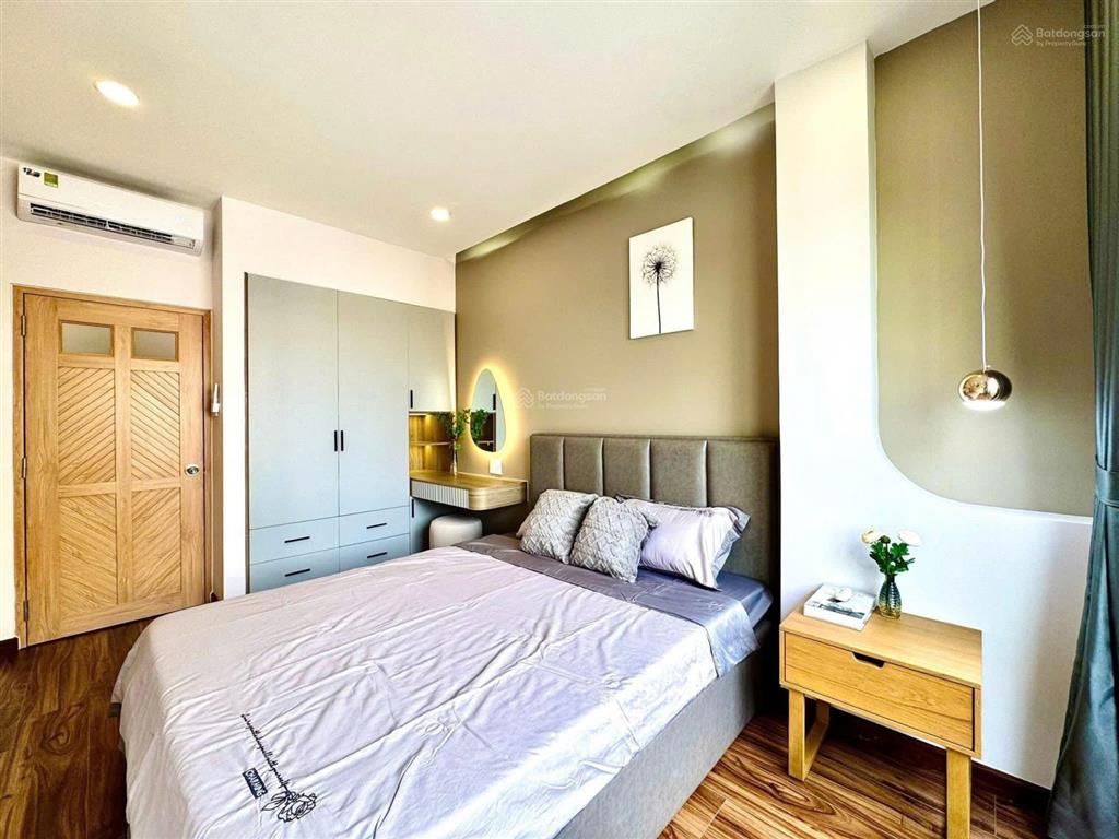 Sẵn dòng tiền thuê hàng tháng! nhà phan văn trị 56m2, hxh 5m, shr cách mặt tiền 100m. giá 2tỷ250