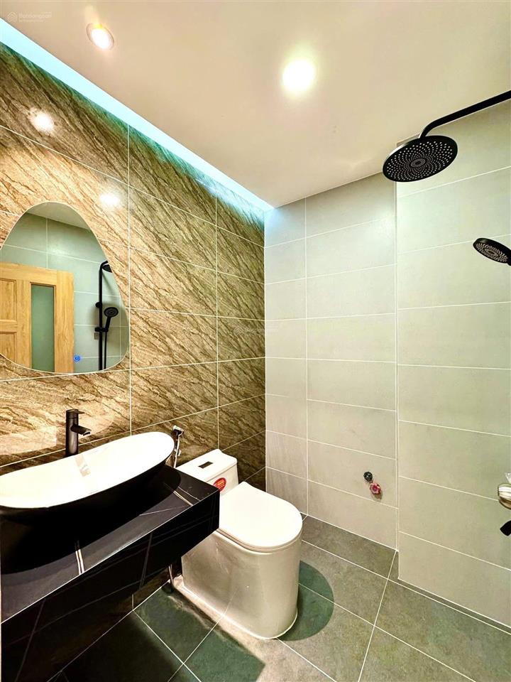 Sẵn dòng tiền thuê hàng tháng! nhà phan văn trị 56m2, hxh 5m, shr cách mặt tiền 100m. giá 2tỷ250