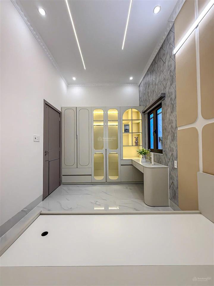 Giá sốc nhận ngay nhà 77m2, hẻm xe hơi, shr gần trường học thuận tiện kinh doanh buôn bán