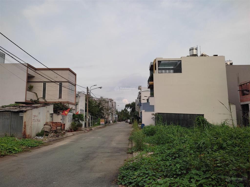 Đầu tư  2.3 tỷ  62.7m2 vuông vức  đường thông 8m  5' vin, nguyễn duy trinh, ct01  kdc hiện hữu