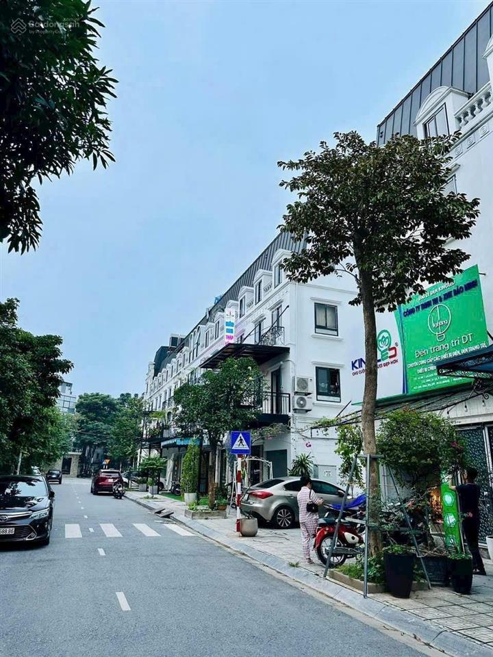 Cực hiếm bán liền kề la casta văn phú 73m², 4 tầng hoàn thiện đẹp long lanh giá tốt nhất,hơn 20tỷ