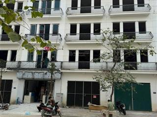 Chính chủ gửi bán liền kề phú lương 80m², 5 tầng nhà thô, vi trí đẹp, giá 17 tỷ,  0966 495 ***