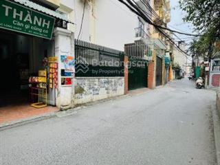 Cần bán nhà phố lạc long quân, tây hồ. dt 83m2 x 5t, mt 5.5m. đường ô tô tránh nhau cách mp 10m