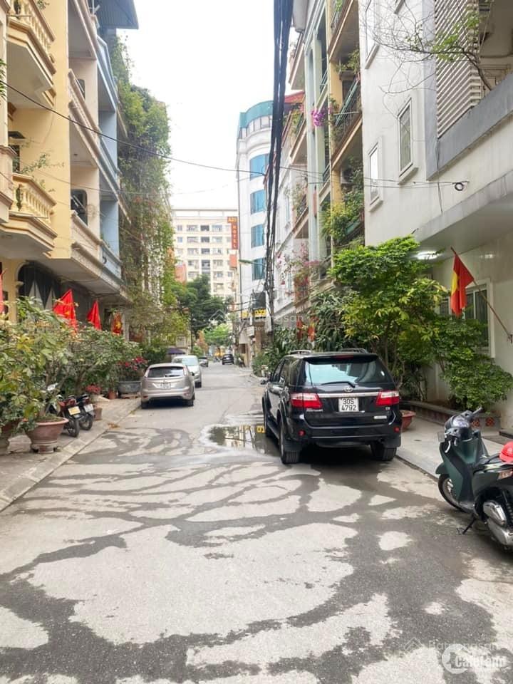 Cần bán nhà nhà phố đào tấn dt 35m2 x7t.mt 6.3m tháng máy ngõ rộng