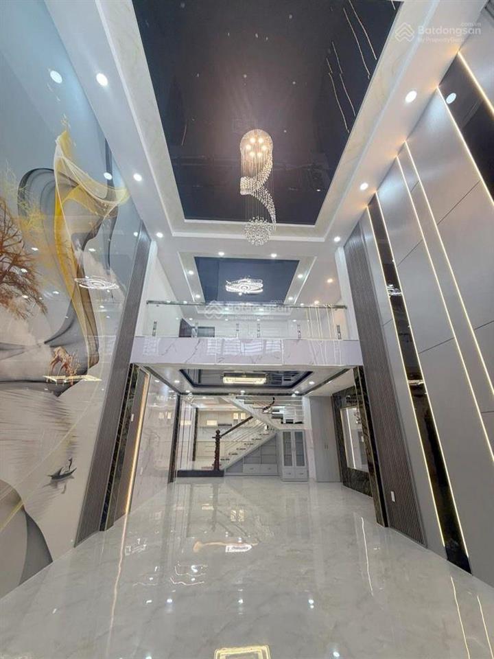 Bán nhà mặt tiền gần chợ đường trần văn quang, f10, tân bình 5.8 *19m ( 95m2) 4 tầng 15.5 tỷ