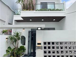 Cần bán gấp nhà 1 trệt 1 lầu đường hồ văn cống, shr, nội thất đầy đủ, đường xe hơi