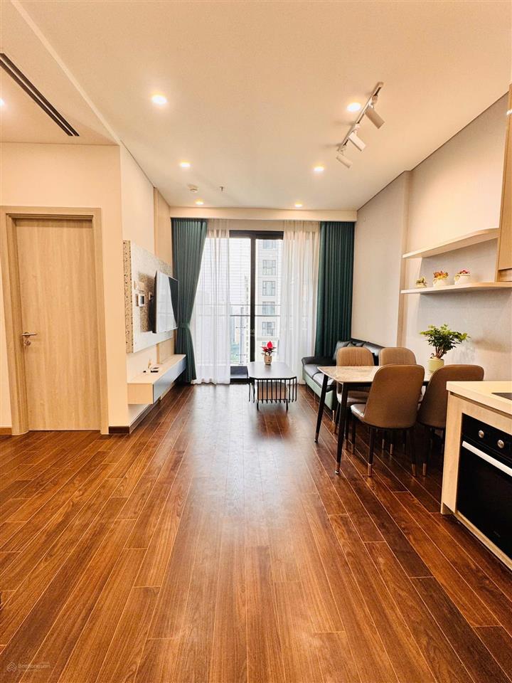 Chính chủ bán 1n+ 41,9m², full nội thất tại masteri west heights giá 3,6 tỷ bao toàn bộ thuế