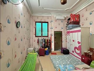 * bán nhà mặt tiền kinh doanh, hoàng hoa thám, quận bình thạnh.
* nhà nằm trong chợ, lô góc 3m,..