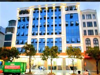 Chính chủ cho thuê văn phòng 120m2 tại trần vỹ.