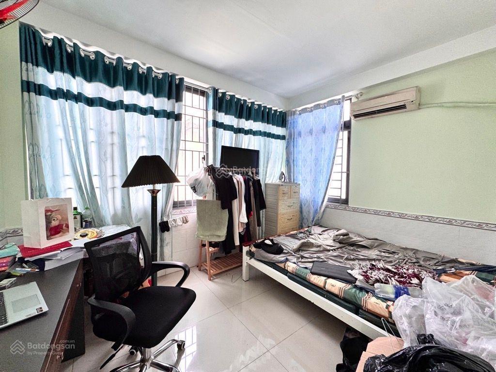 Nhà hoàng văn thụ  73m2  hẻm trước nhà 6m  4 pn  nhà rộng xây kiên cố  gần sân bay  hơn 9 tỷ