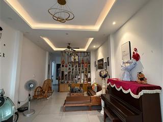 Nhà chính chủ, phú nhuận, nhà sân vườn nghỉ dưỡng, đẹp sang, không nhanh tay là mất cơ hội nha!
